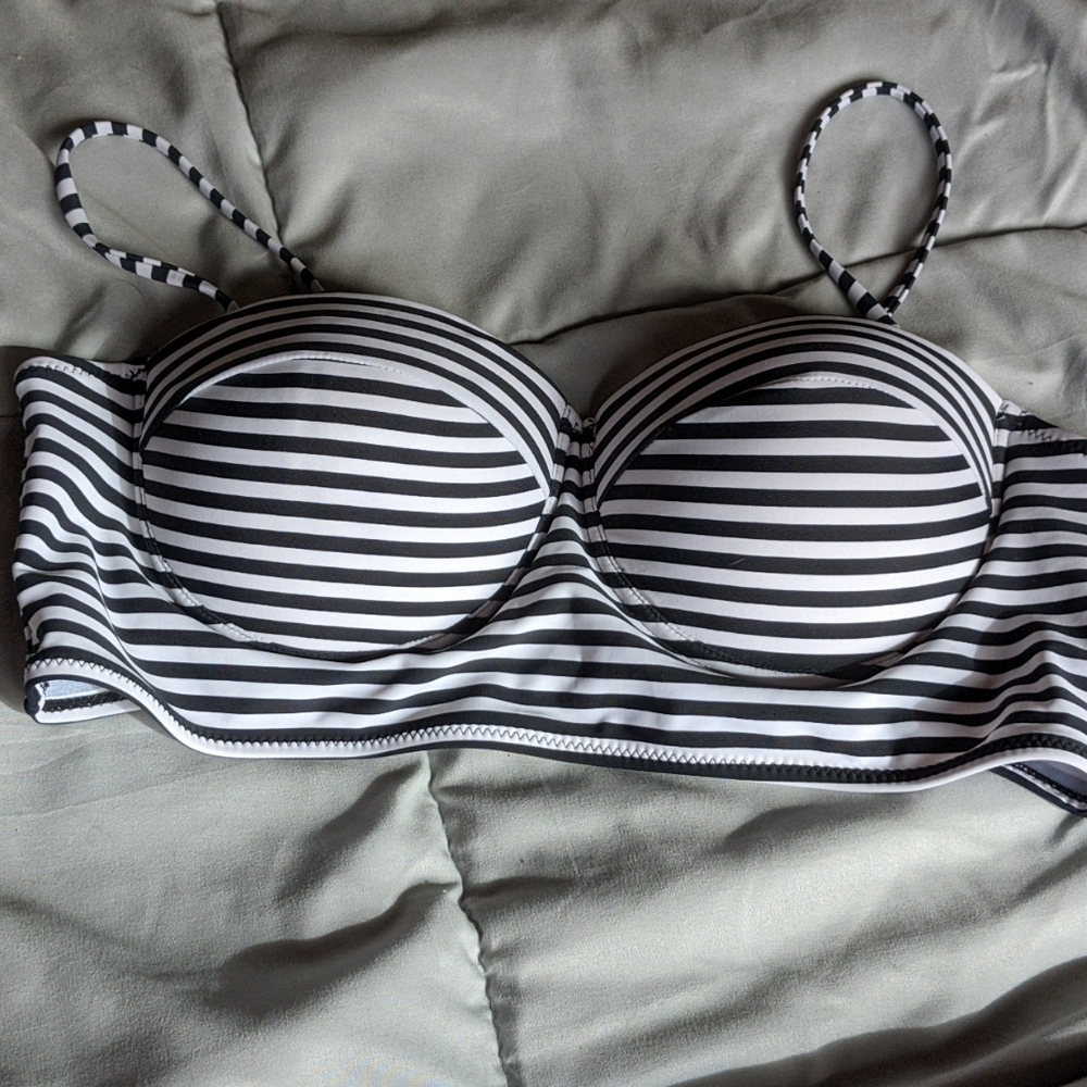 Cupshe Swimsuit top